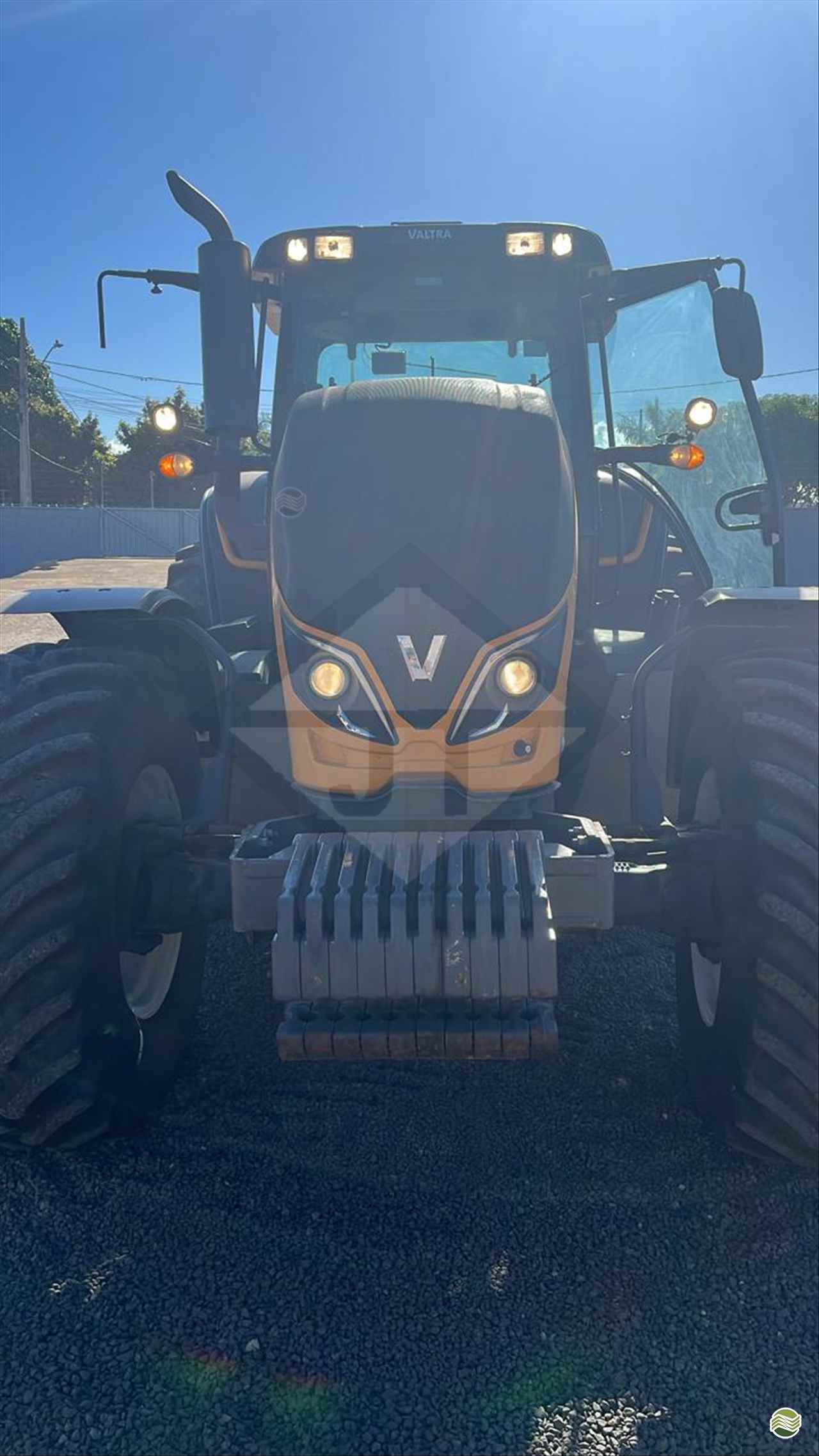 TRATOR VALTRA VALTRA 194 HiTech Tração 4x4 Jorginho Tratores PARANAVAI PARANÁ PR